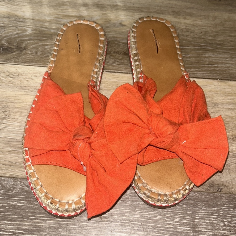 UNIVERSAL THREAD @.Target bow sandals